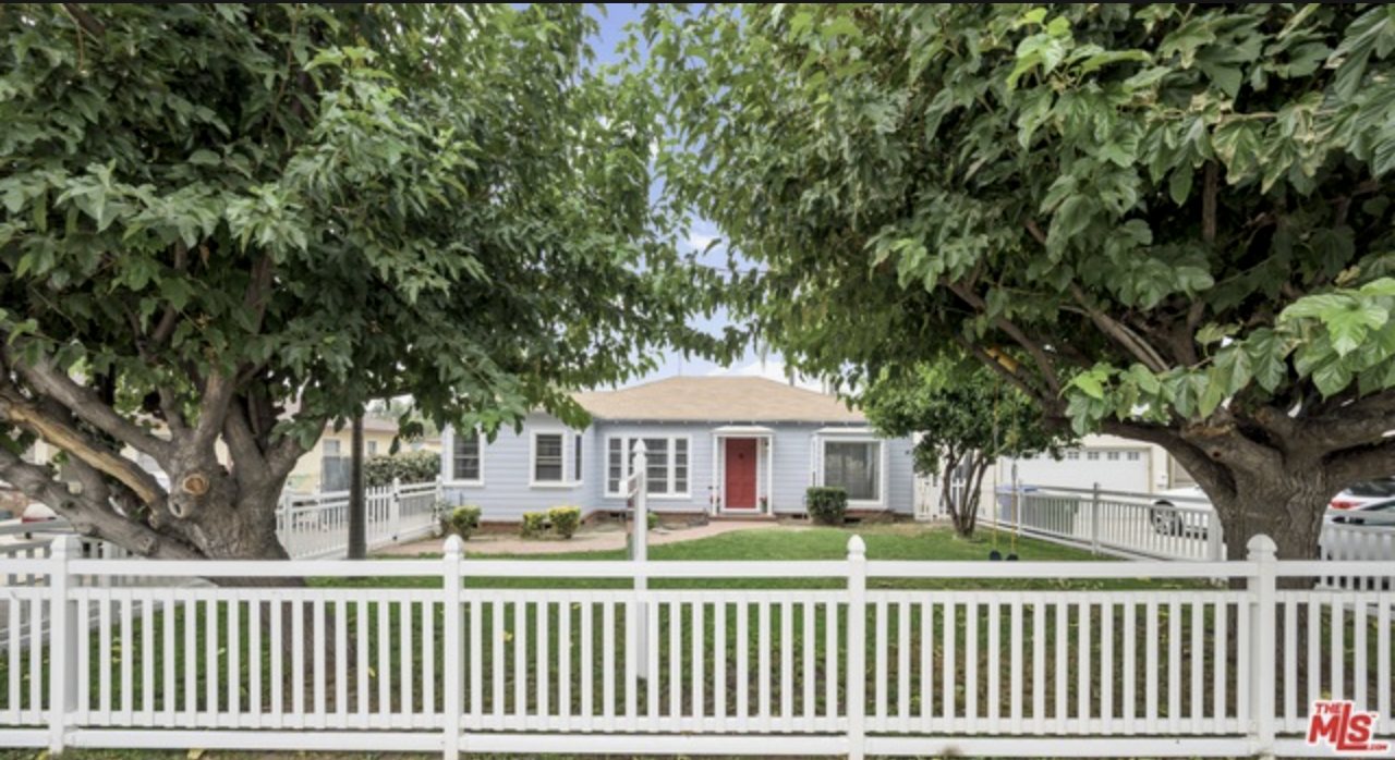 6737 Vesper Ave. in Van Nuys sold by LA Creative Realty